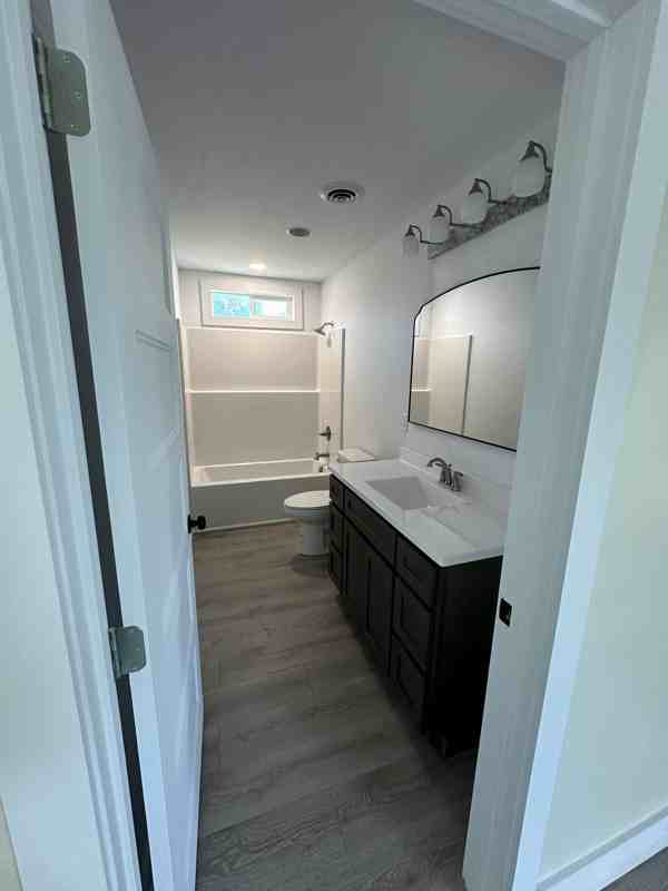 402 Church St - Photo 7 of 10