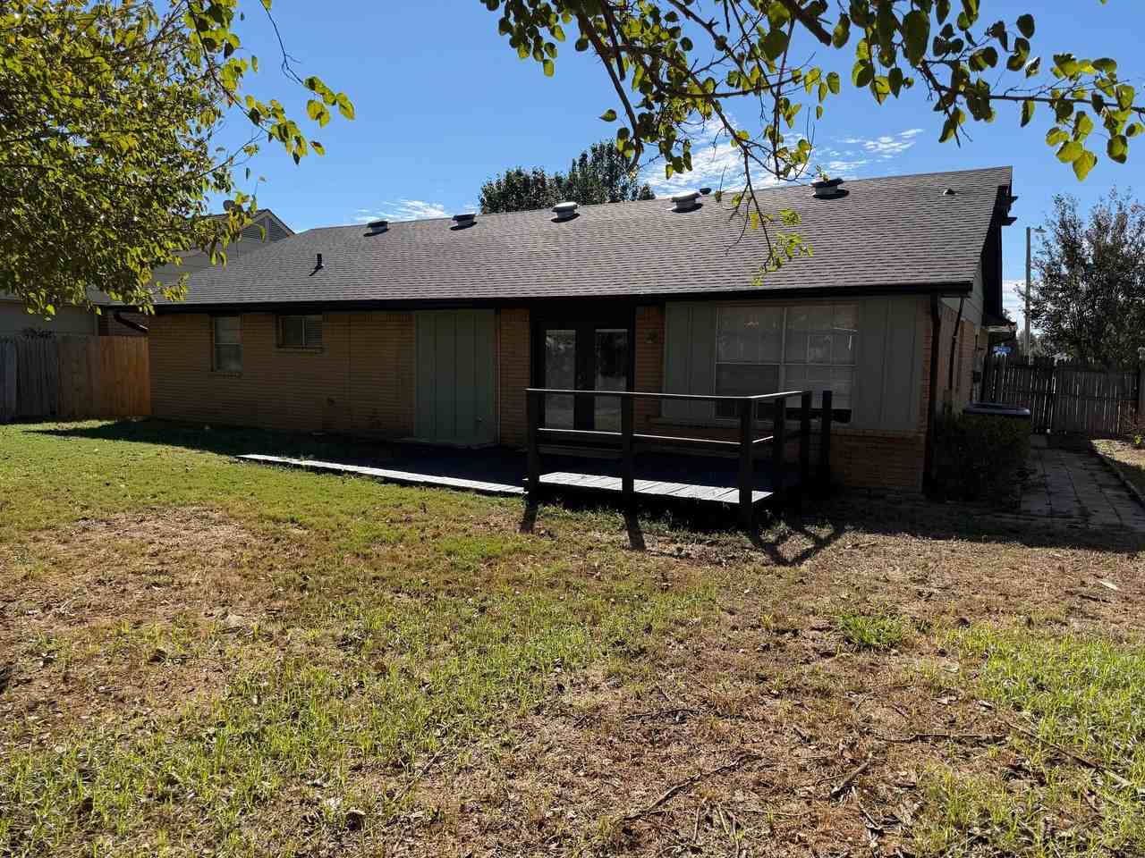 1213 Nw 8th St - Photo 5 of 41