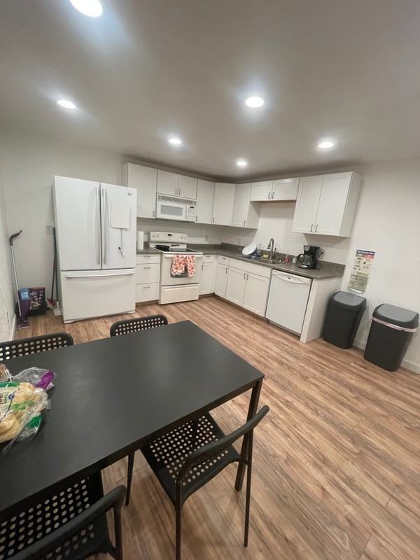 8545 S Mardi Gras Ln - Photo 4 of 6