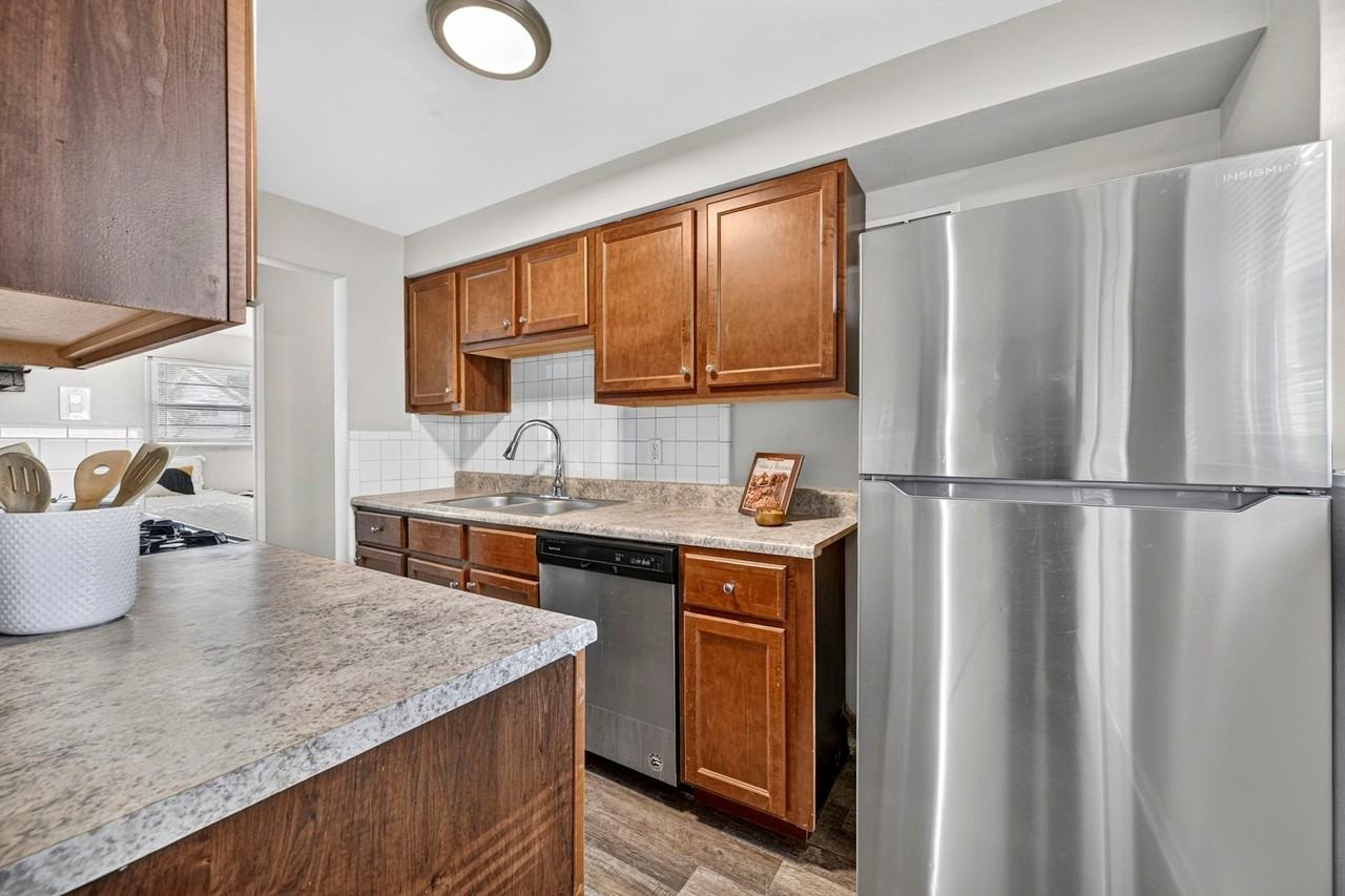 8106 Fawn Ave - Photo 6 of 17
