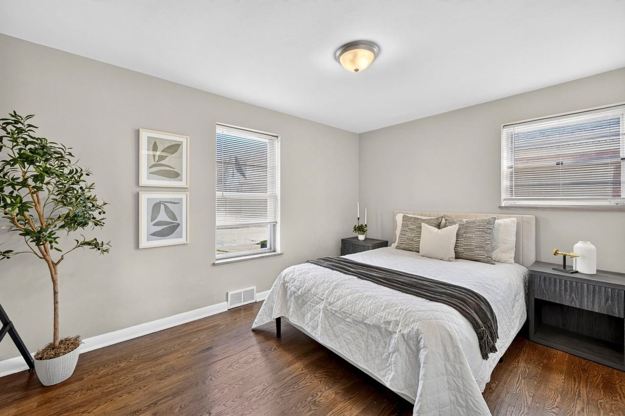 8106 Fawn Ave - Photo 7 of 17