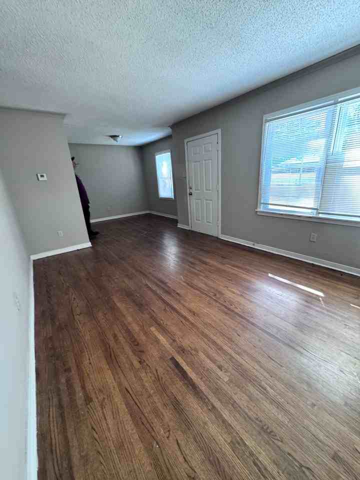 2036 Saint Elmo Ave - Photo 7 of 7