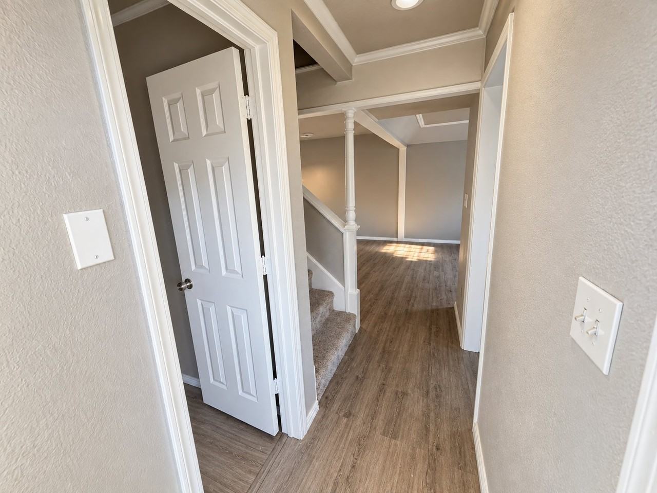 6204 S Trenton Ct - Photo 3 of 15