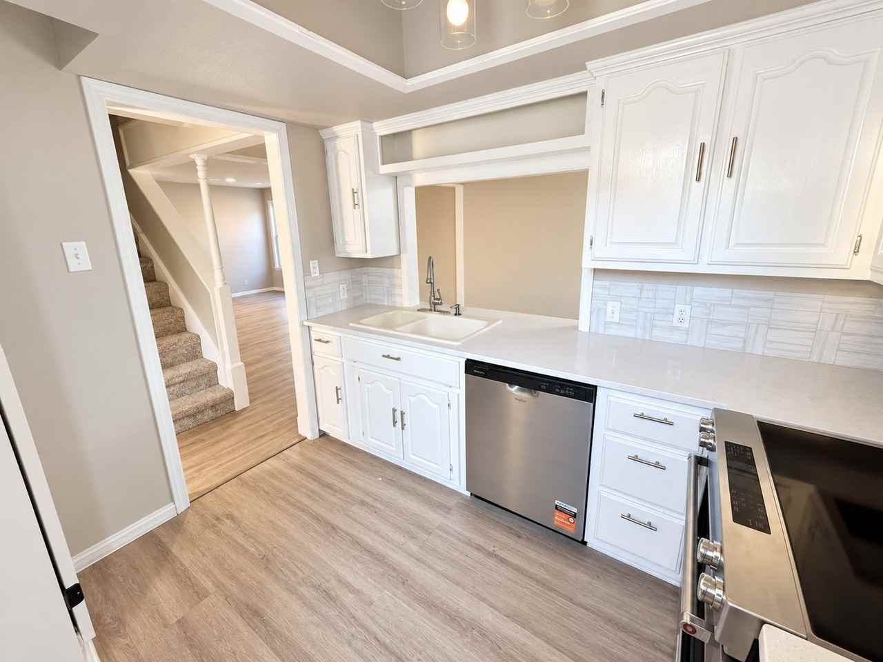 6204 S Trenton Ct - Photo 5 of 15