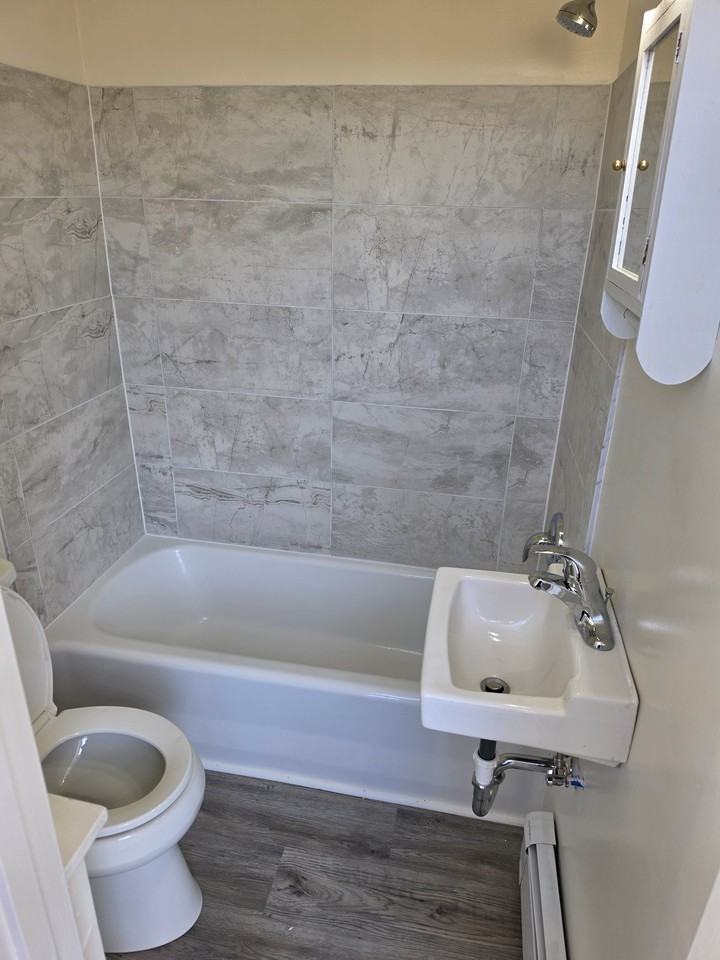 405 E Mill St #2 - Photo 2 of 7