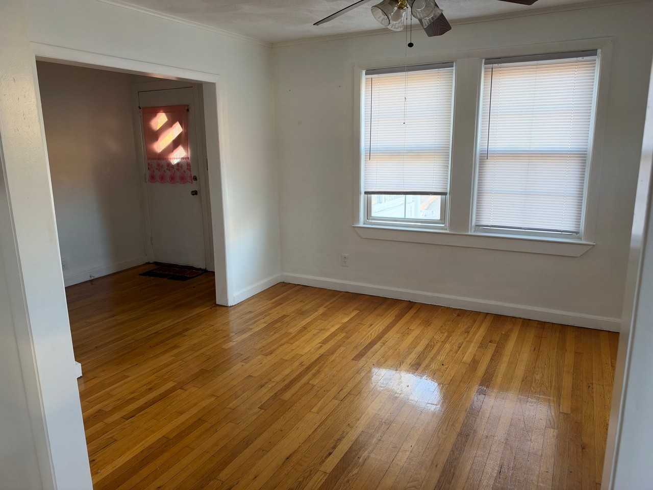76 Floyd St #1stFL - Photo 2 of 6
