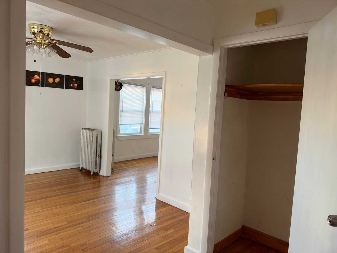 76 Floyd St #1stFL - Photo 3 of 6