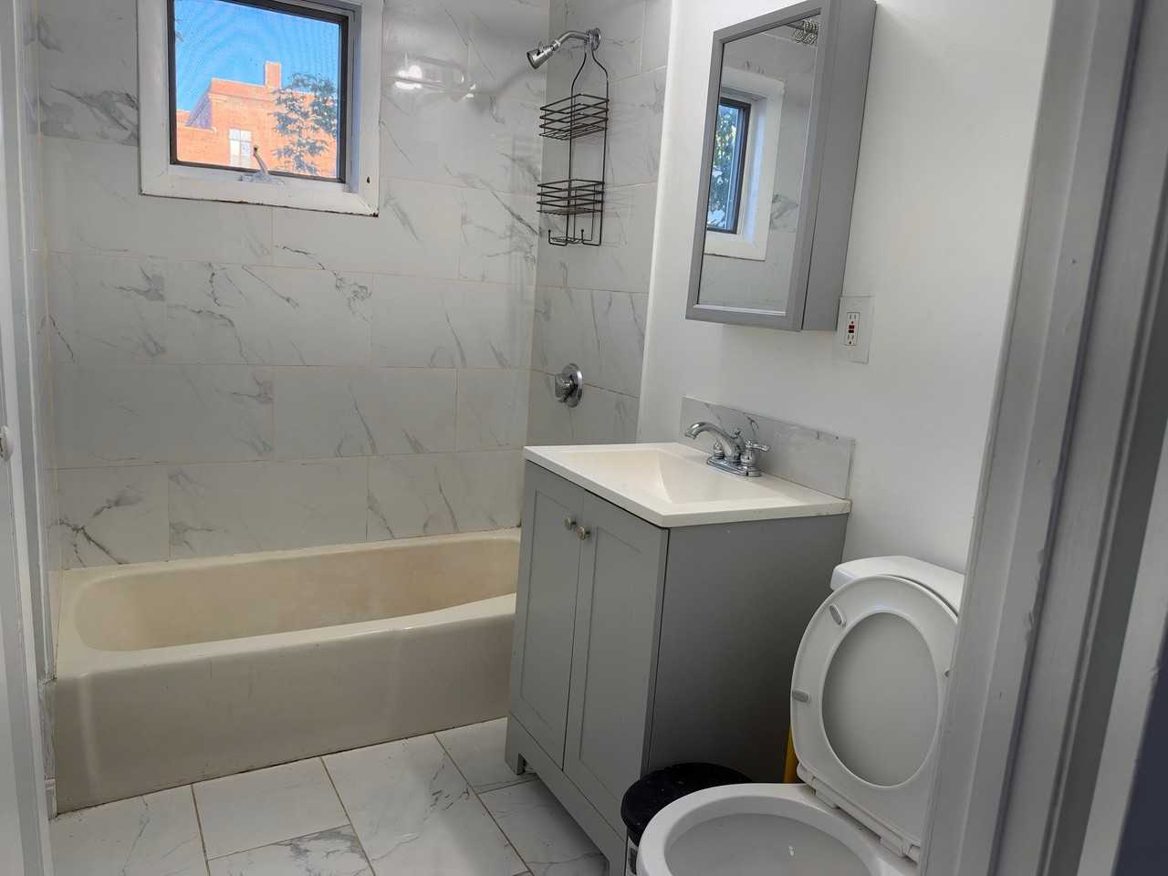 76 Floyd St #1stFL - Photo 4 of 6