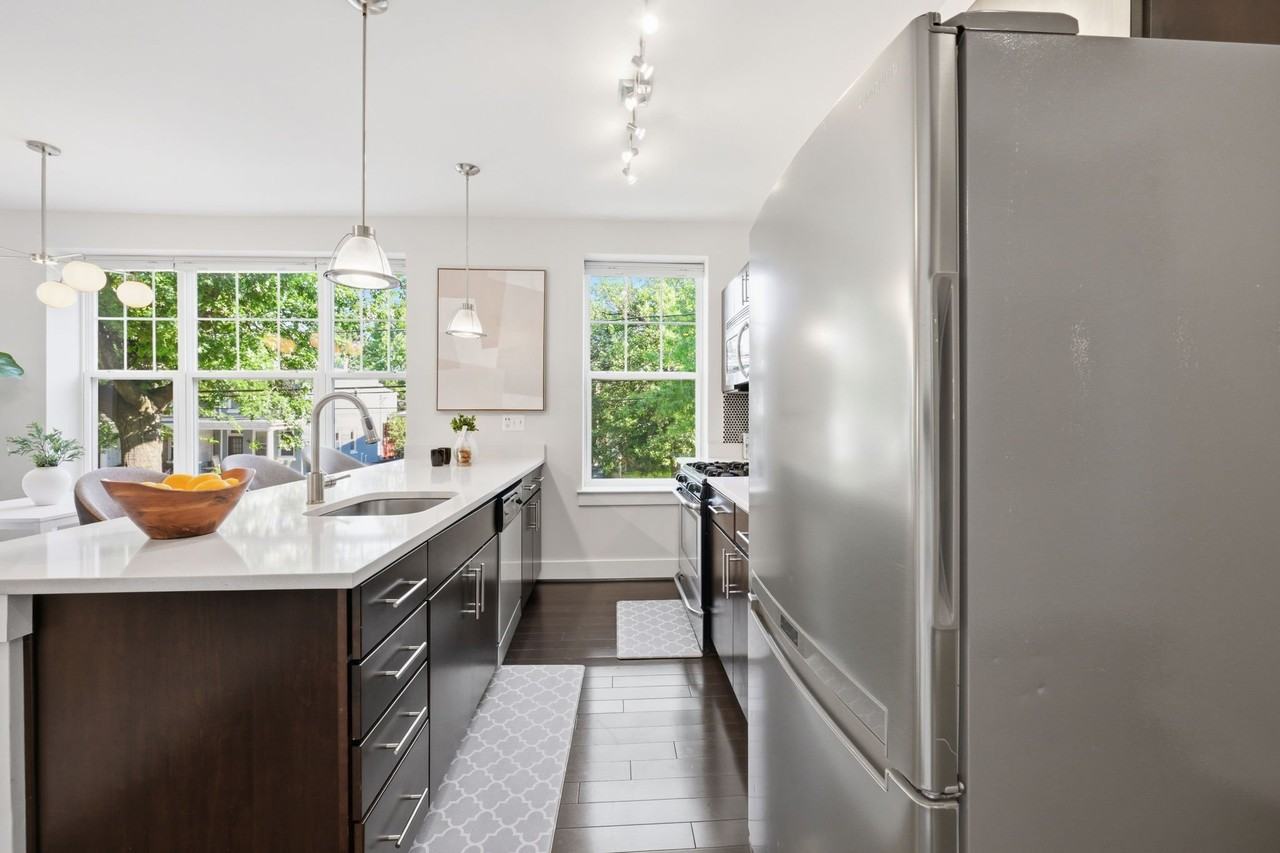 4226 7th St Nw #204 - Photo 4 of 10