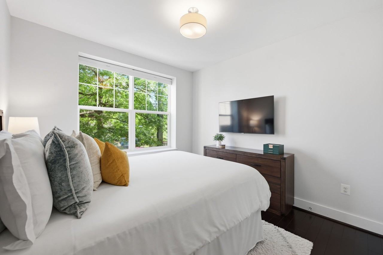 4226 7th St Nw #204 - Photo 6 of 10