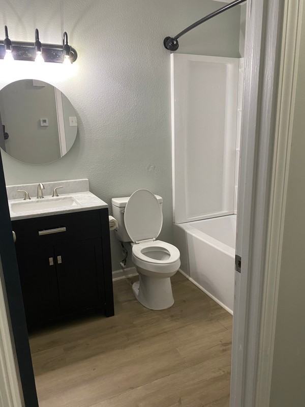 29 Marcon Pl - Photo 7 of 9