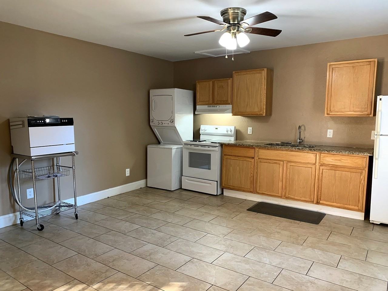 202 Bullock St #A - Photo 2 of 18