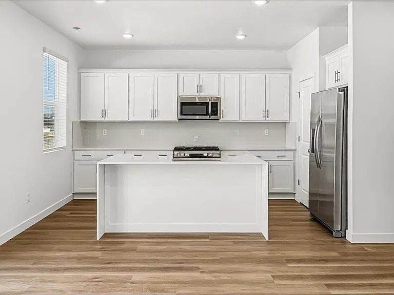1273 S Carnaby St, Saratoga Springs, Ut - Photo 3 of 6