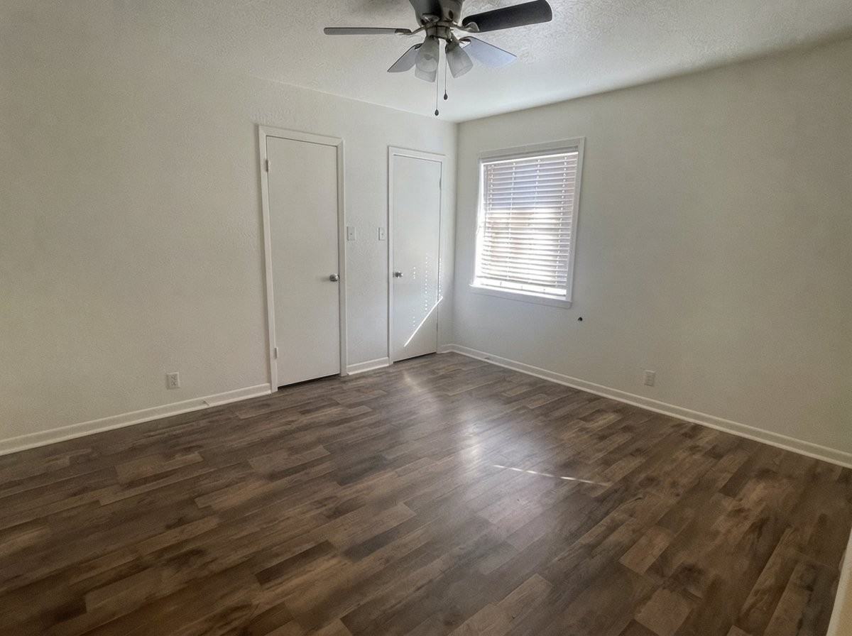 107 W Crockett St - Photo 6 of 11