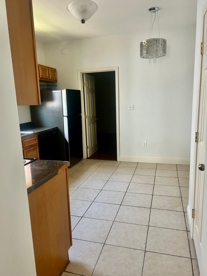 531 S Murat St #533 - Photo 4 of 14