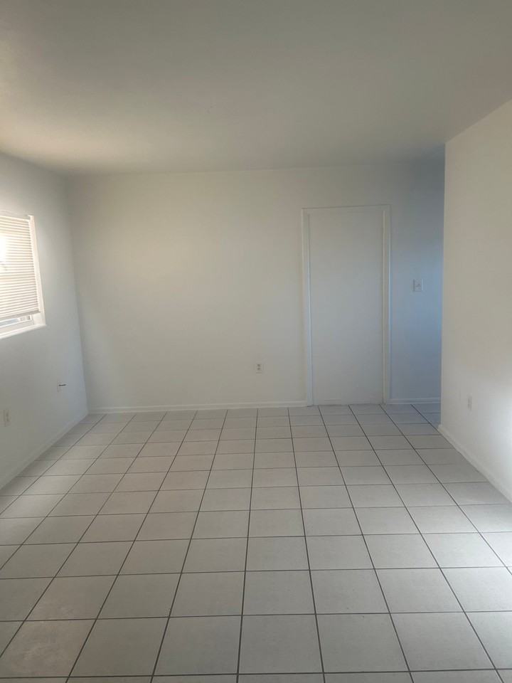 125 Cleveland Ave - Photo 3 of 9