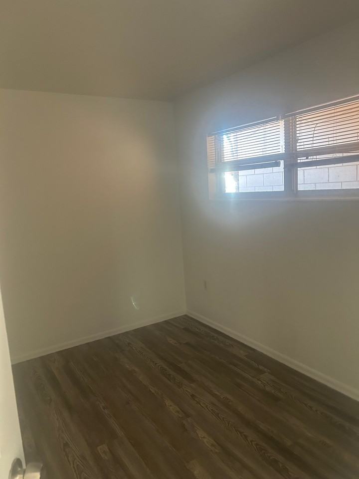 125 Cleveland Ave - Photo 5 of 9