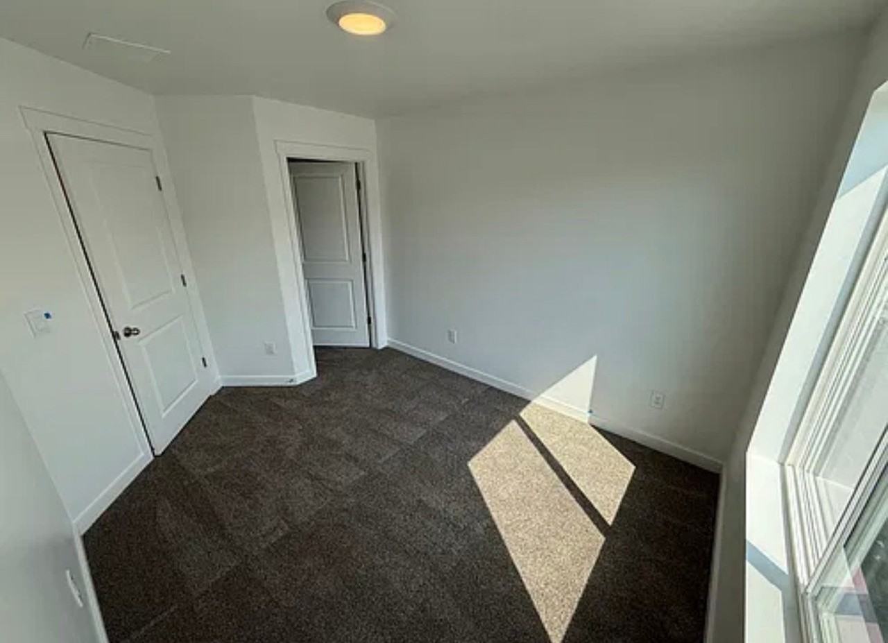 57 N Carpenter Ln - Photo 6 of 9