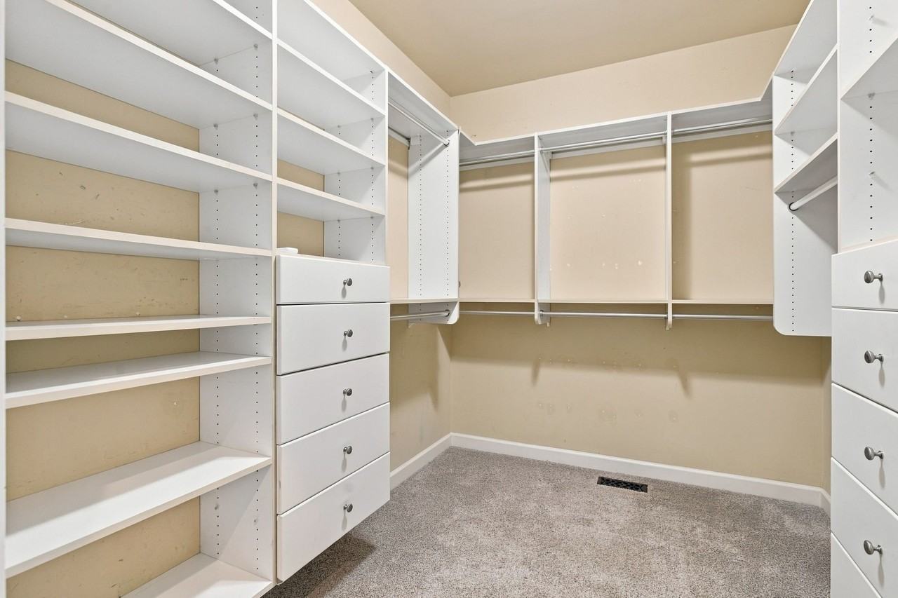 4848 Peninsula Pointe Dr - Photo 7 of 20