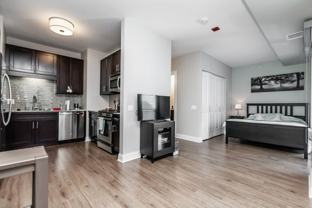 405 N Clark St - Photo 1 of 1