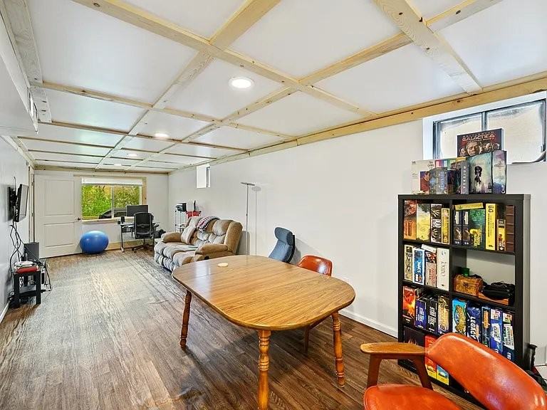 3401 Garfield St Ne #2 - Photo 4 of 11