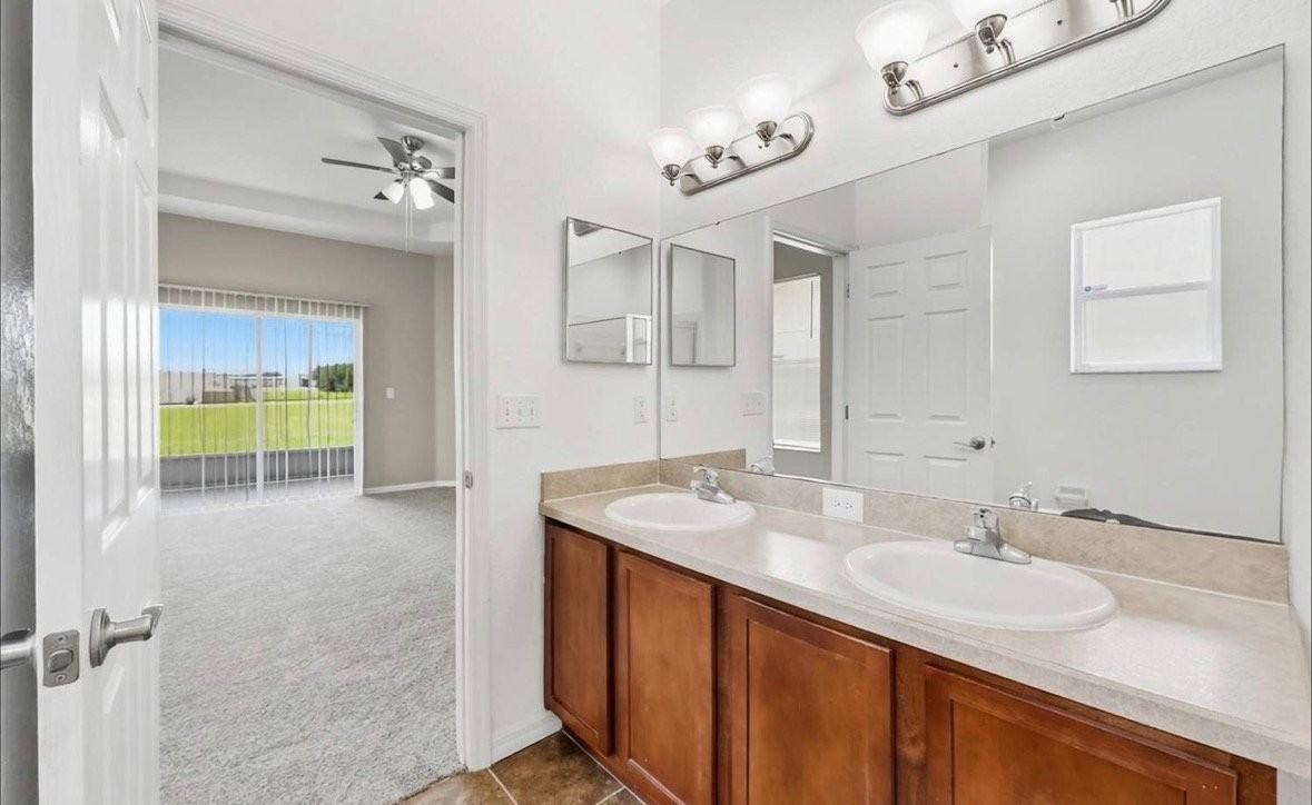 1719 Ivory Goose Pl - Photo 5 of 7