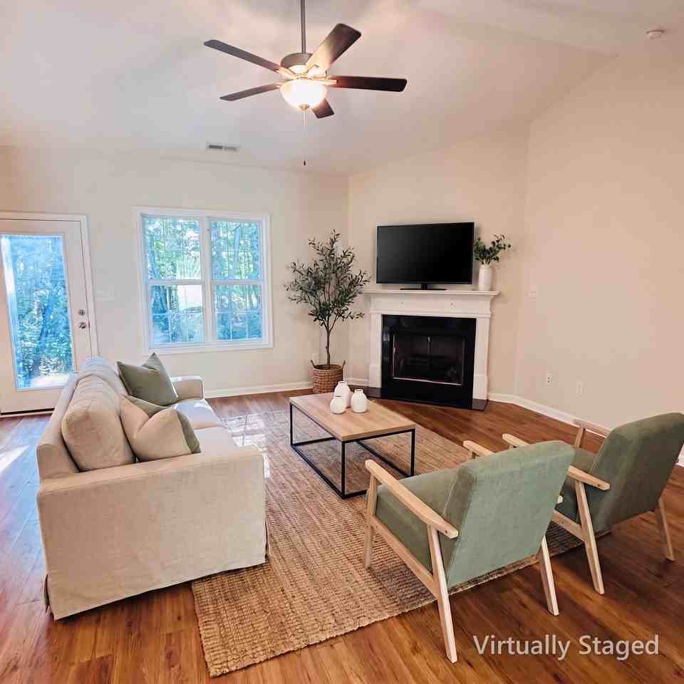258 Whetstone Dr - Photo 3 of 20
