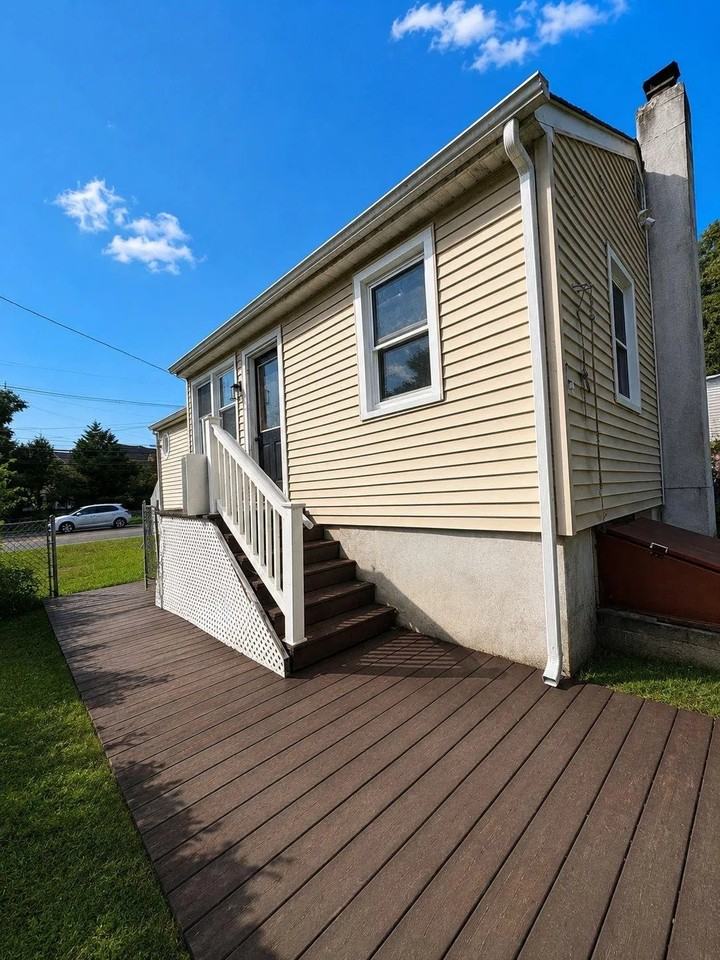 1145 New Hampshire Ave - Photo 3 of 15