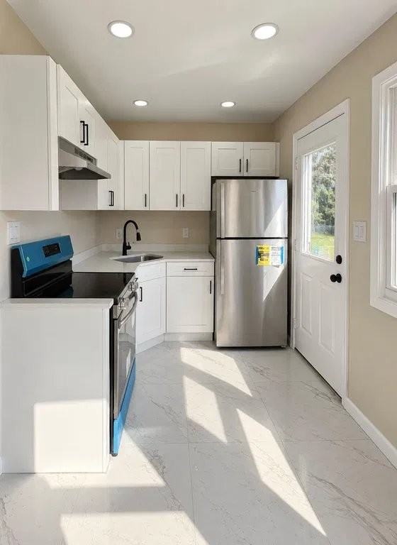 1145 New Hampshire Ave - Photo 5 of 15