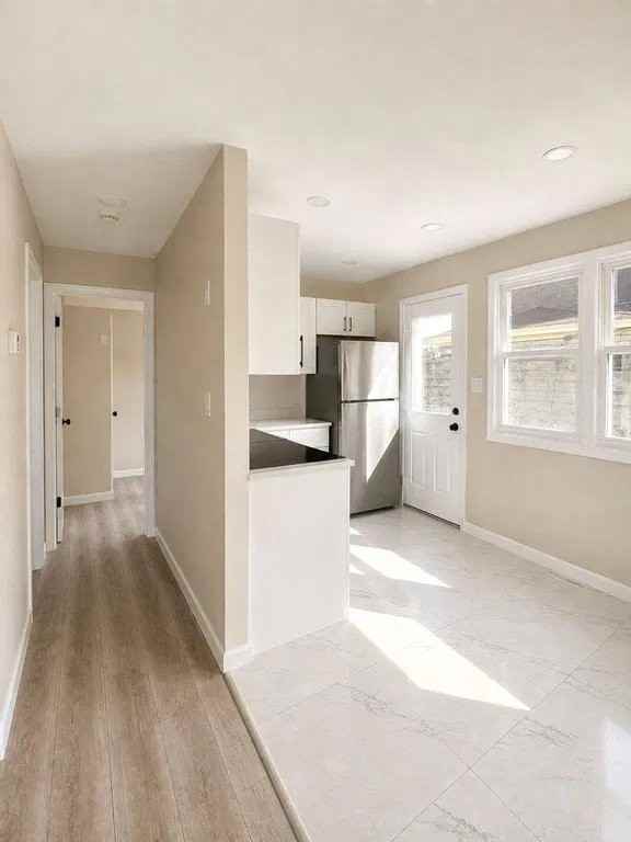 1145 New Hampshire Ave - Photo 6 of 15