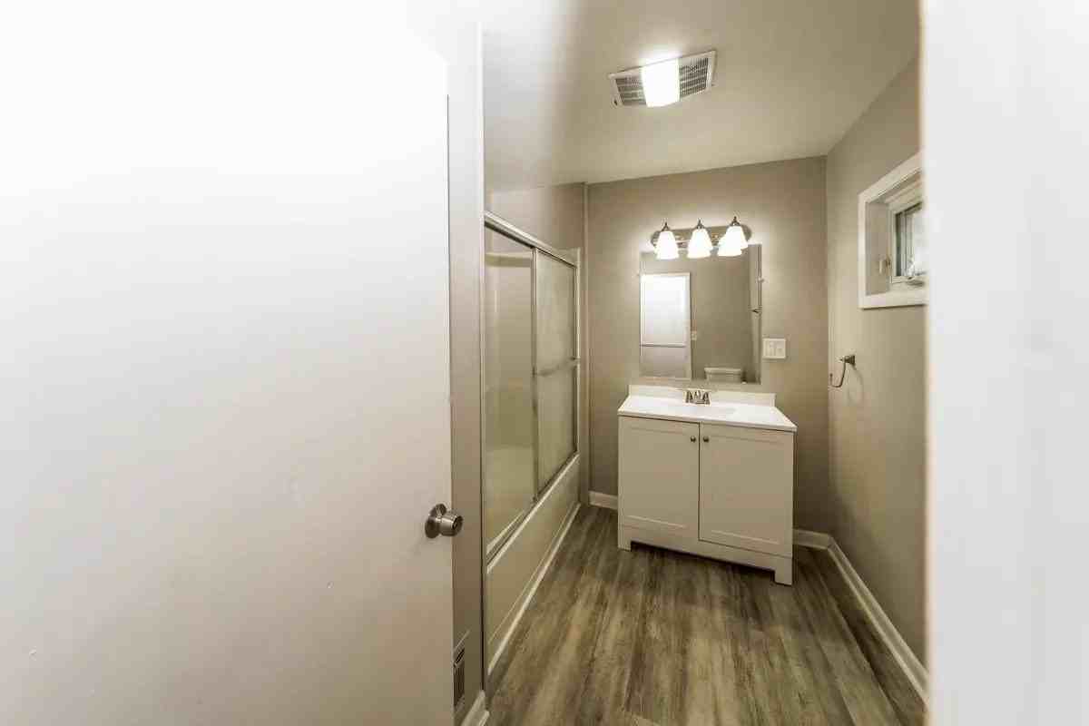 66 Hoff St - Photo 2 of 9