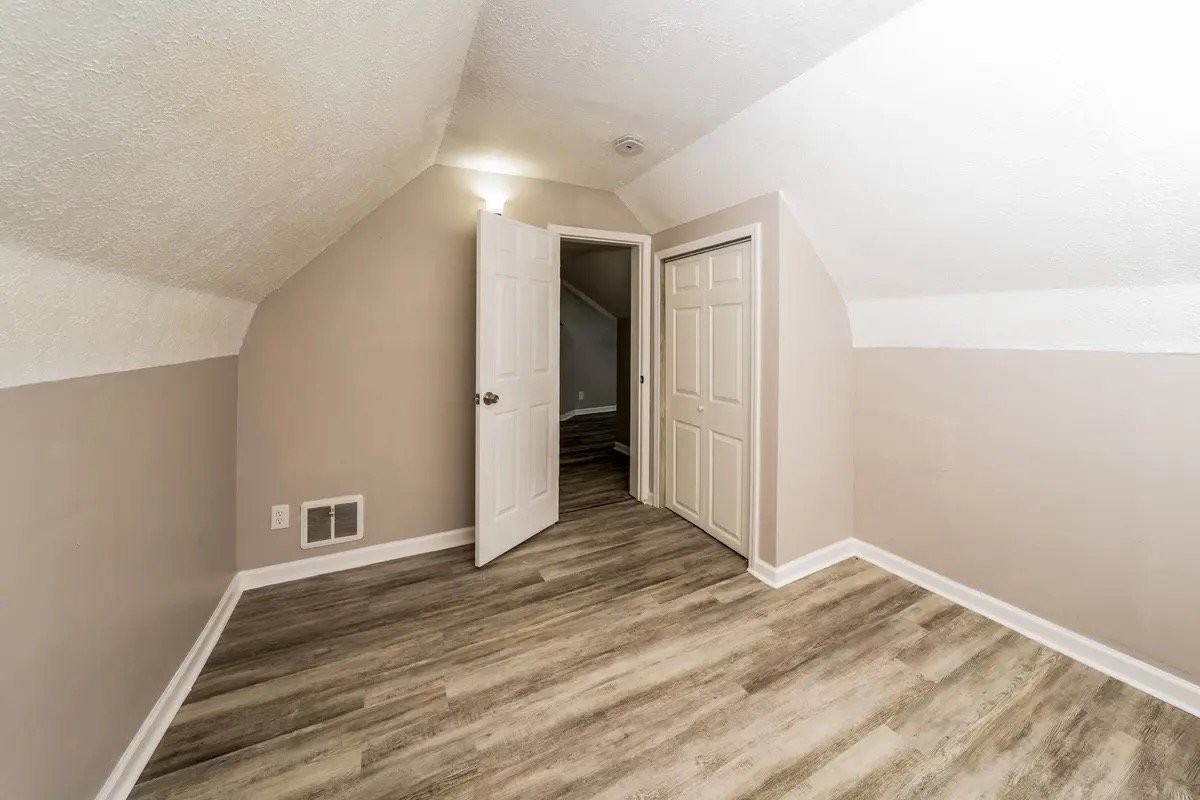 66 Hoff St - Photo 7 of 9