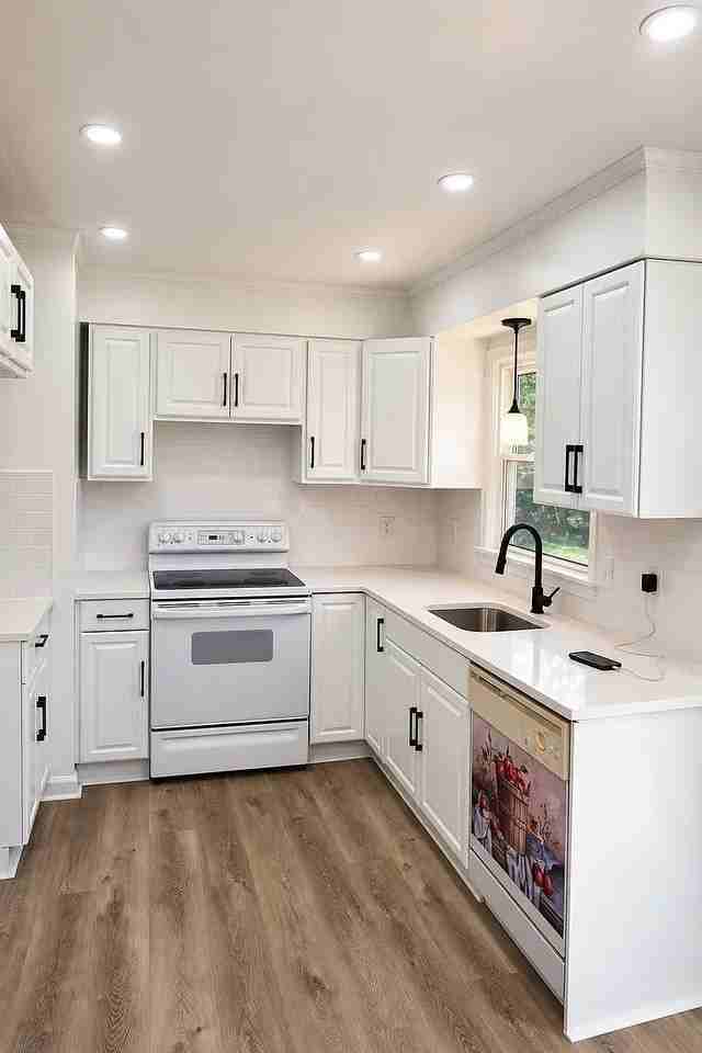 25 Winding River Dr - Photo 4 of 12