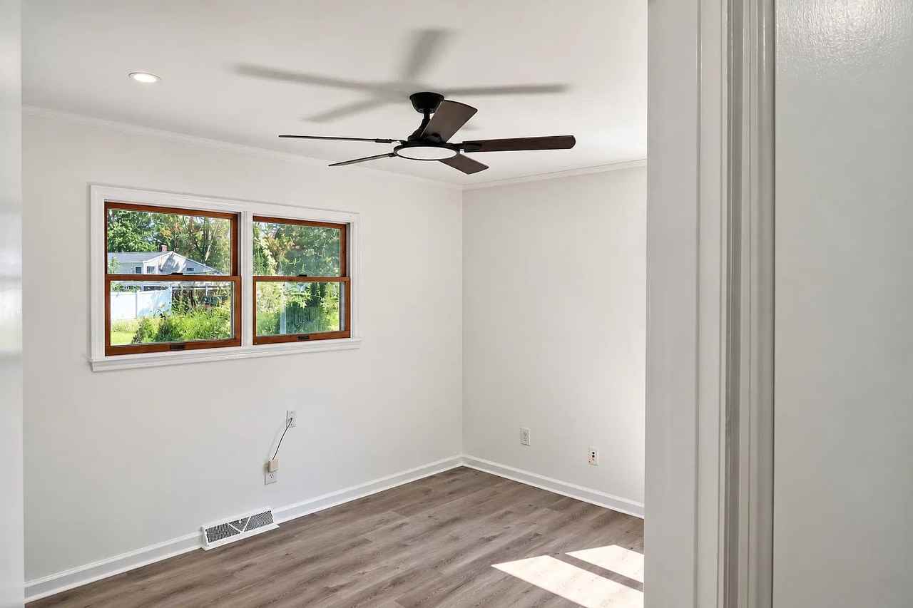 25 Winding River Dr - Photo 7 of 12