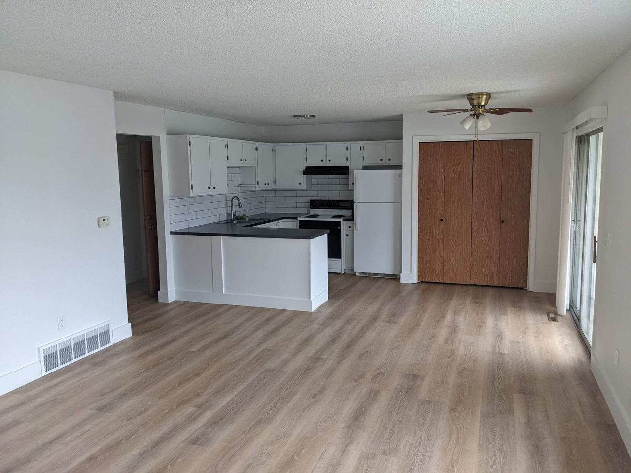 501 5th St W #501 - Photo 2 of 17