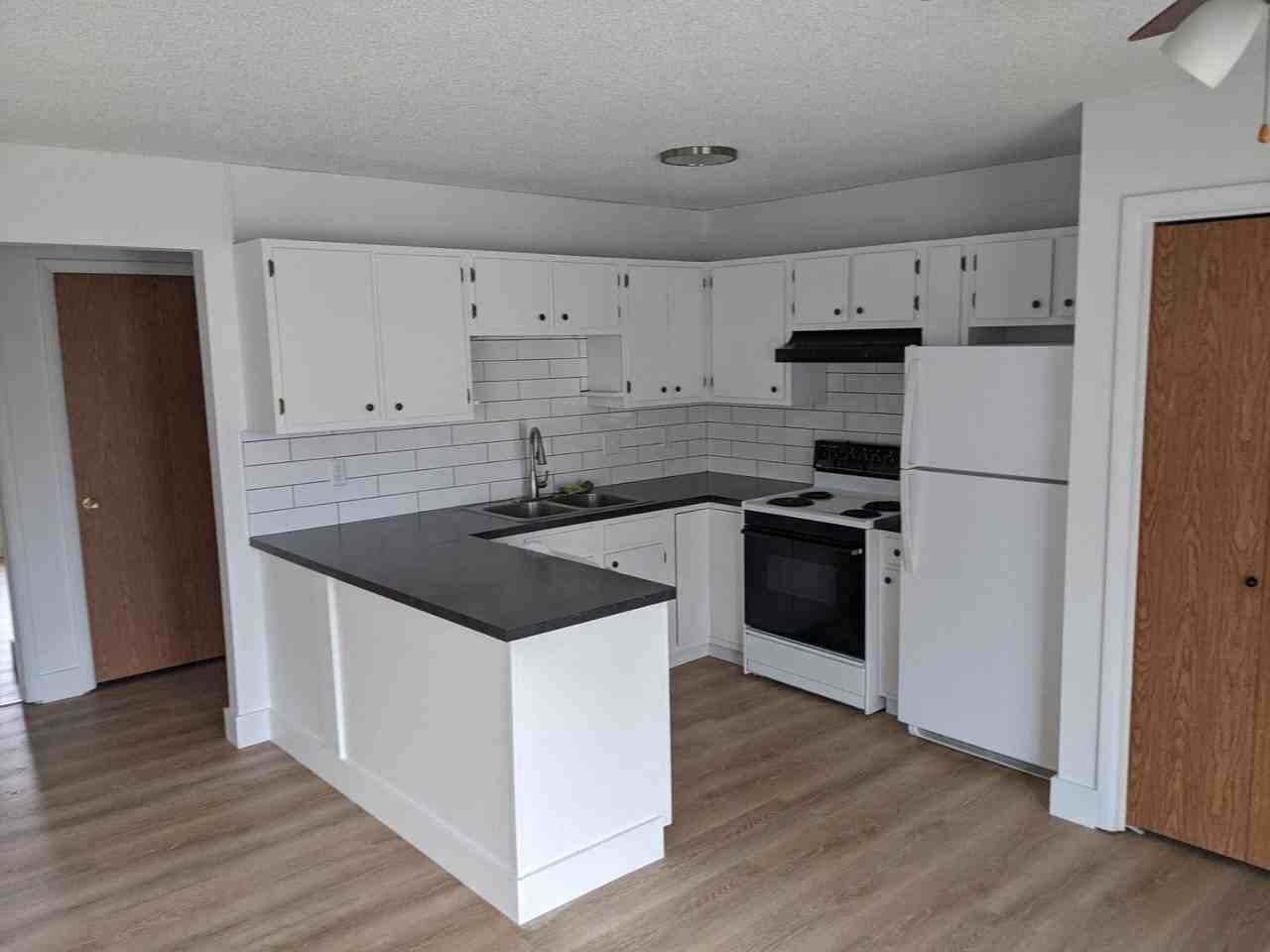 501 5th St W #501 - Photo 6 of 17