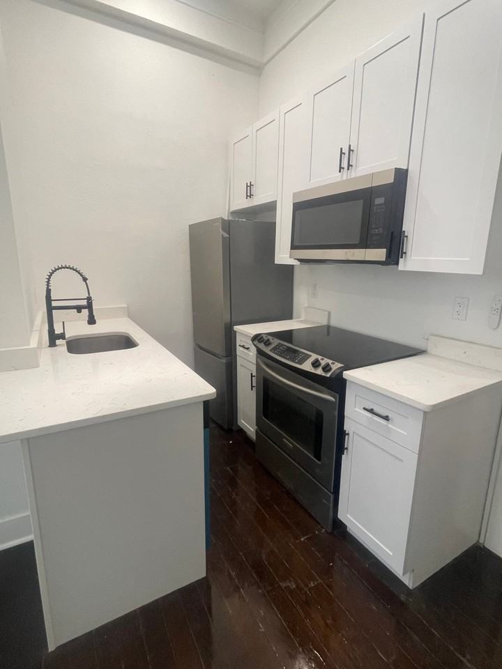 107 Magnolia Ave #F - Photo 6 of 11