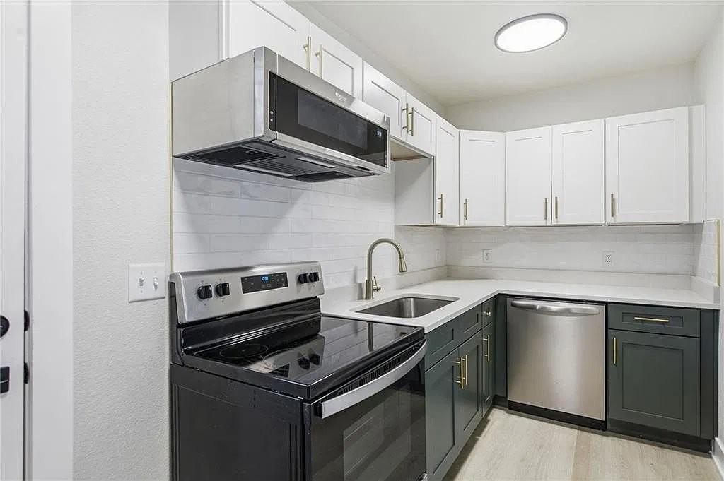 4335 Mercier St #4335-2N - Photo 2 of 17