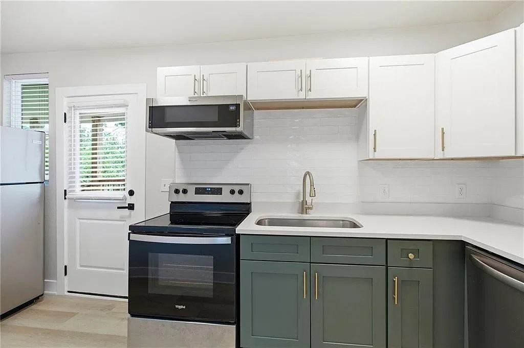 4335 Mercier St #4335-2N - Photo 4 of 17