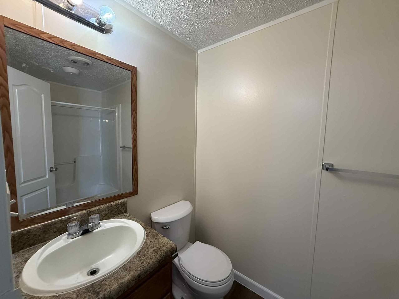 1236 N Oaklane Rd #179 - Photo 5 of 8