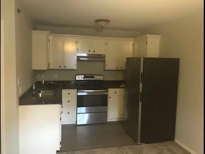 944 N Storer Ave - Photo 3 of 27