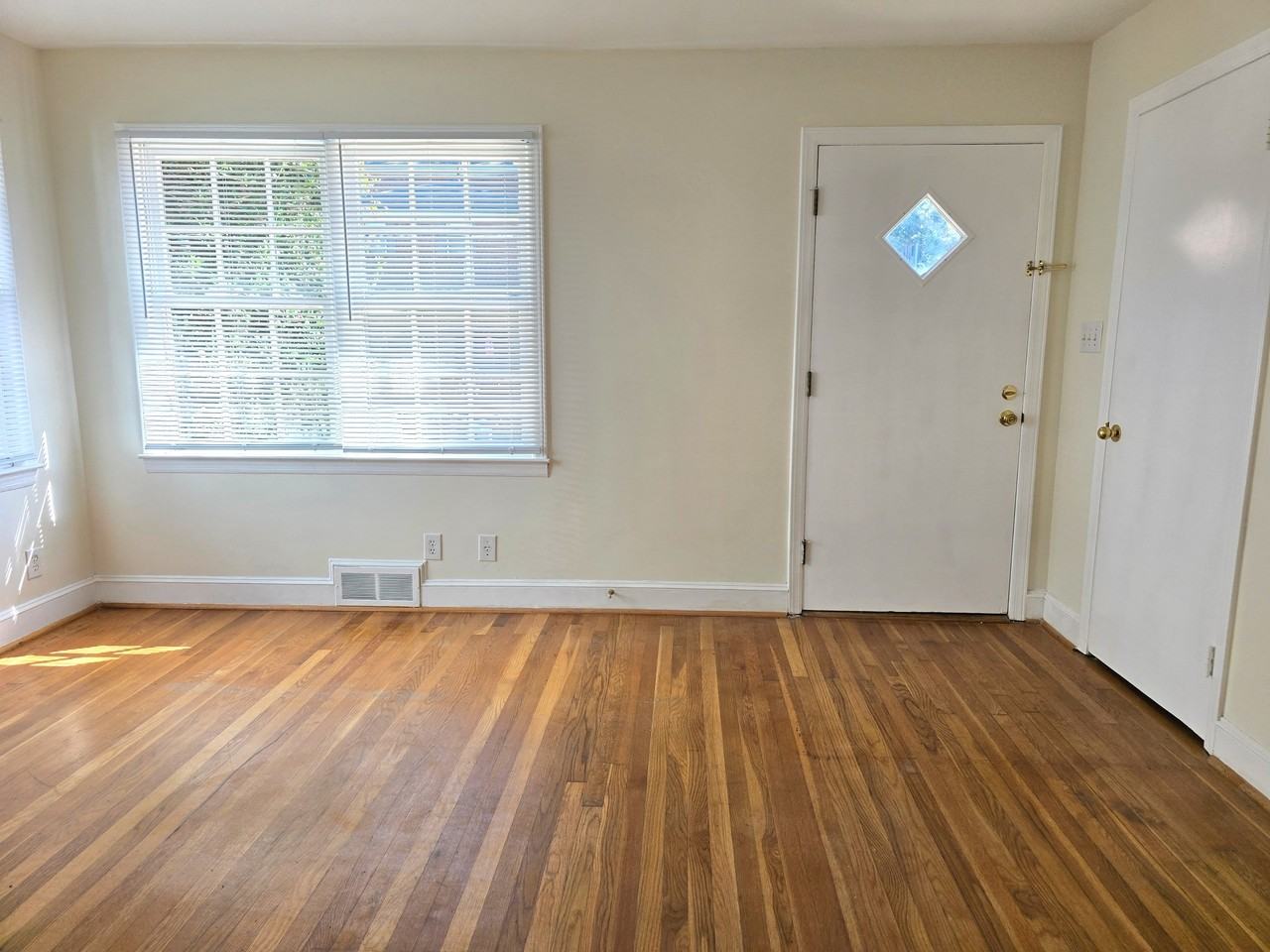 228 North Sunset Drive - Photo 2 of 19