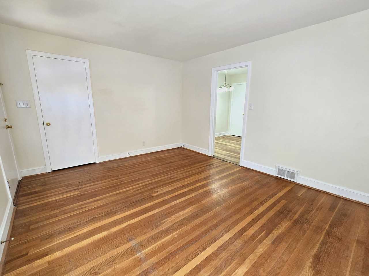 228 North Sunset Drive - Photo 4 of 19