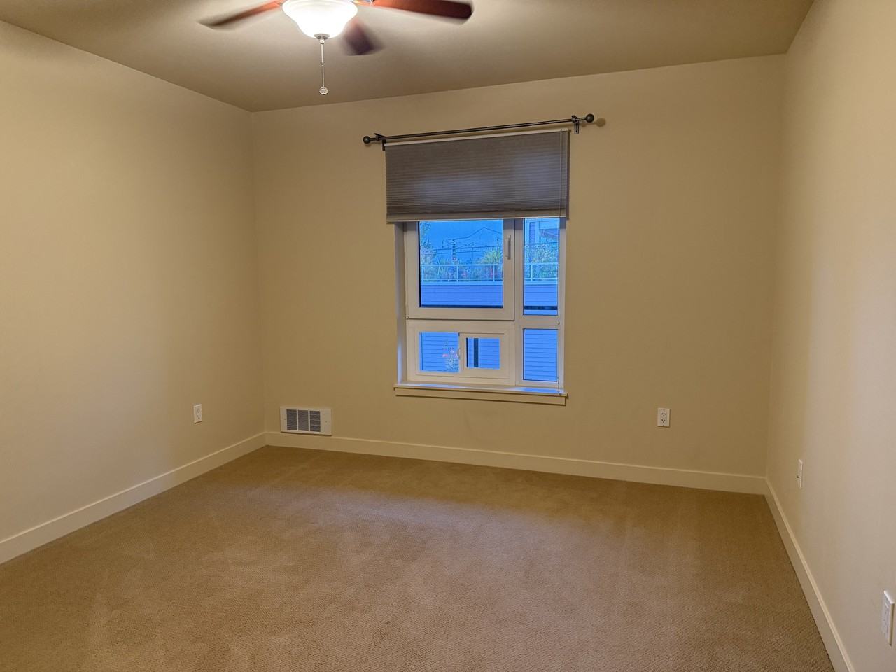 5001 California Ave Sw #403 - Photo 7 of 30