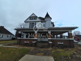 featured image of 902 S Anderson St