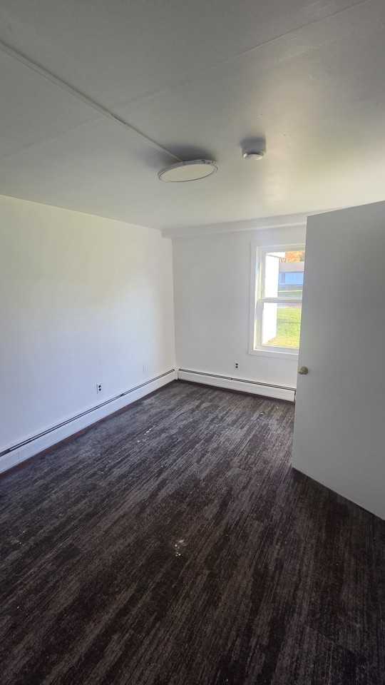39 Clinton Avenue - Photo 2 of 6