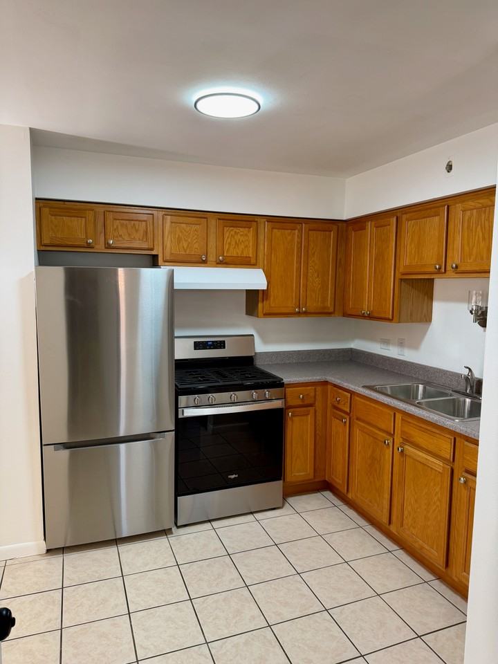 6445 S Sayre Ave #11 - Photo 5 of 9