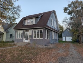 924 N Park St #1 - Photo 1 of 1