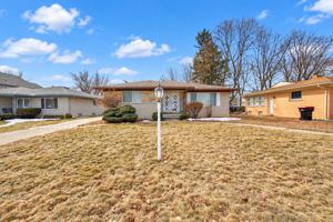 featured image of 15734 Fairfax St #1