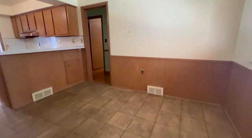 15734 Fairfax St #1 - Photo 4 of 7